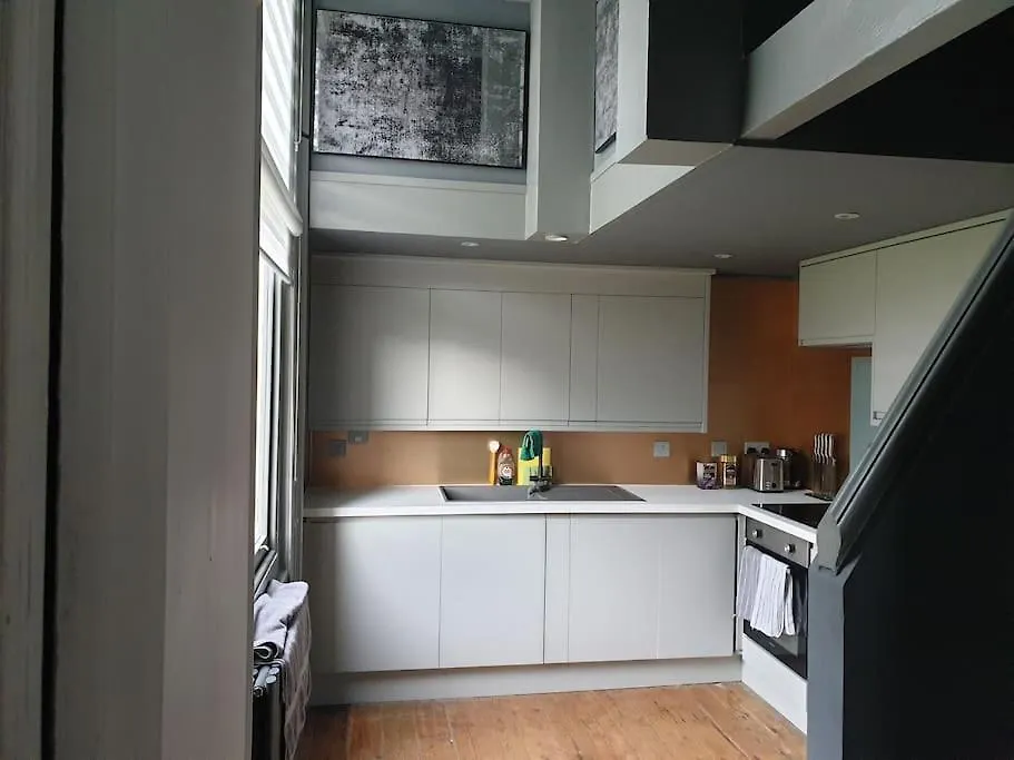 公寓 布赖顿22 Stunning Large Loft - Great Location - Free Onsite Parking - Garden View- Quiet公寓 英国