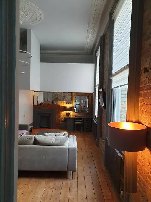 布赖顿22 Stunning Large Loft - Great Location - Free Onsite Parking - Garden View- Quiet公寓 布赖顿