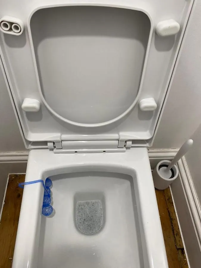 布赖顿22 Stunning Large Loft - Great Location - Free Onsite Parking - Garden View- Quiet公寓 布赖顿