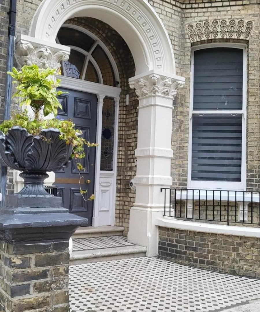 布赖顿22 Stunning Large Loft - Great Location - Free Onsite Parking - Garden View- Quiet公寓